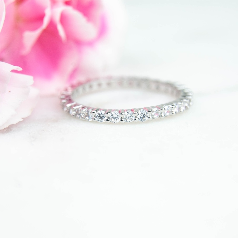 Sterling Silver & Cubic Zirconia Infinity Band